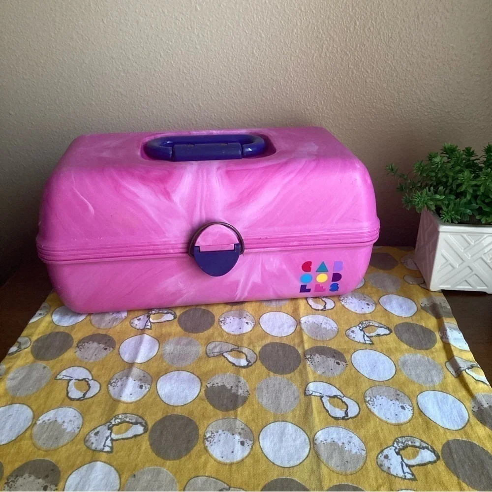 Vintage Caboodles hot pink and purple 2 tier convertible makeup case